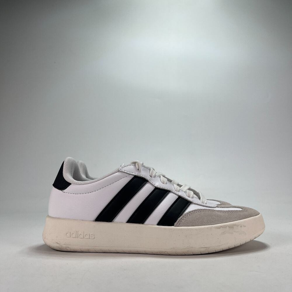adidas Barreda Cloud White Black Low Top Casual Sneakers IH1229 Women's Size 6